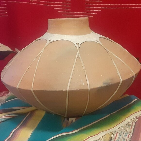 Large Tarahumara SW American Indian Mexican Ceramic Water Pot 16" Wide - Picture 6 of 16